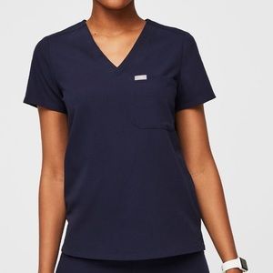 GUC FIGS Catarina one pocket scrub top